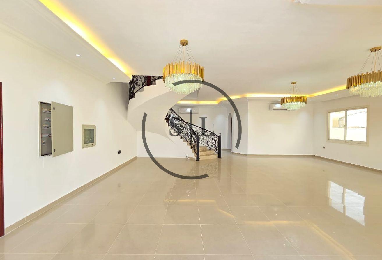 Stylish Villa with Elegant Finishes and Comfort photo 3