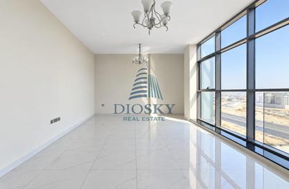 Apartment - 2 - 2 for rent in Samha Tower - District 12 - Jumeirah Village Circle - Dubai