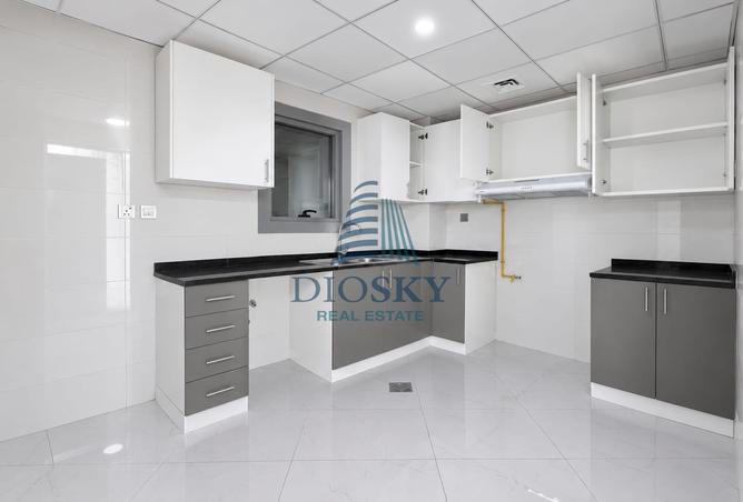Good Location | Spacious | Well Maintained photo 3
