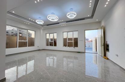 Villa - 4 - 6 for sale in Al Zaheya Gardens - Al Zahya - Ajman