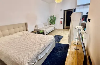 شقة - 1 حمام للايجار في أوليفز ريزيدينس - المدينة العالمية - دبي