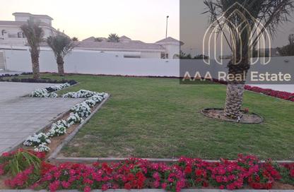 Villa - 5 - 7 for rent in Al Muhaisnah 1 - Al Muhaisnah - Dubai