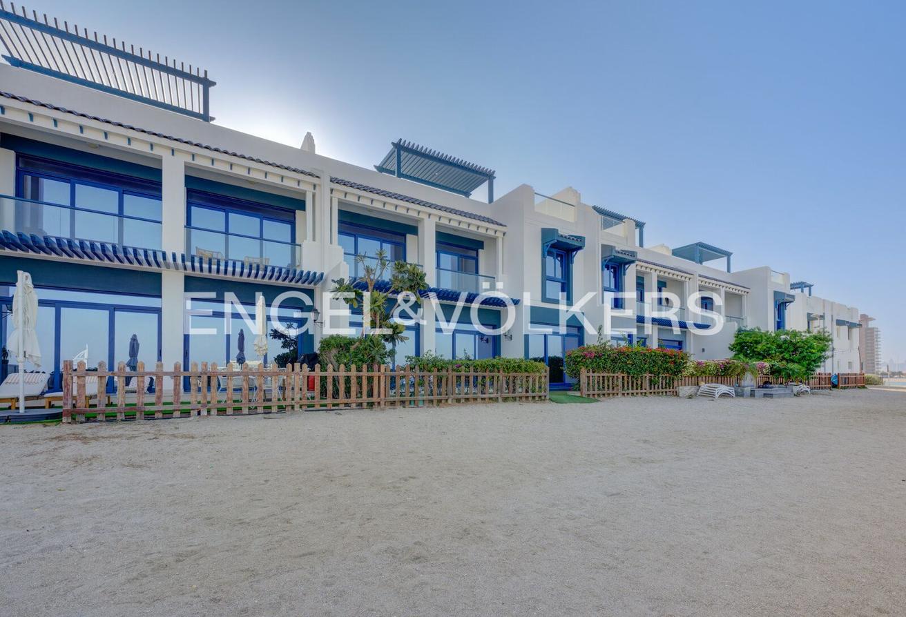 Beachfront | Sea View | Spacious photo 21