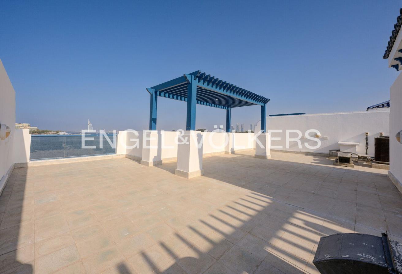 Beachfront | Sea View | Spacious photo 18