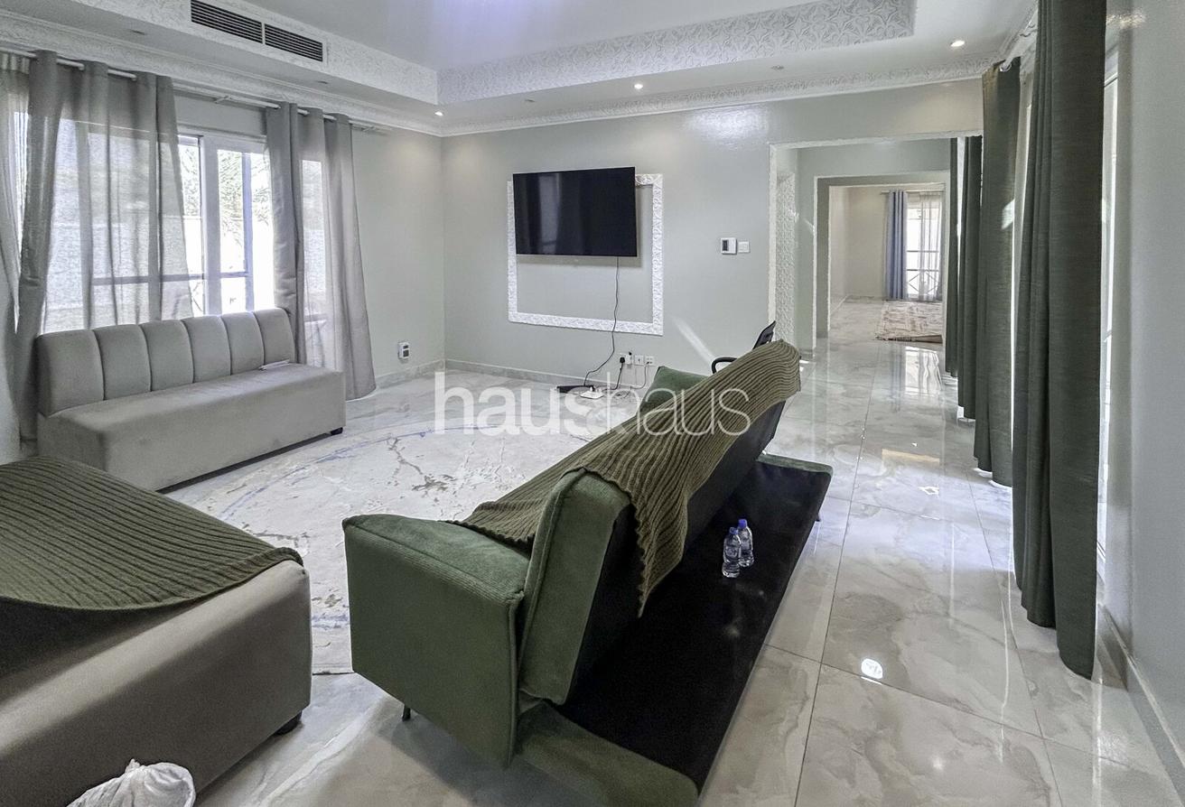 Renovated | Spacious | Great Location | Negotiable photo 4