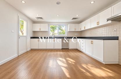 Villa - 4 - 5 for rent in Meadows 6 - Meadows - Dubai
