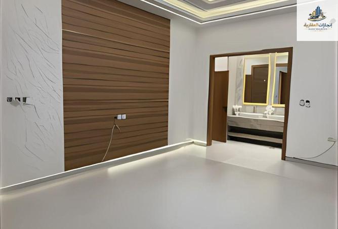 67072229 - Property Image 3