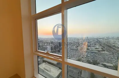 شقة - 2 غرف نوم - 3 حمامات للايجار في برج دوجا - شارع الشيخ زايد - دبي