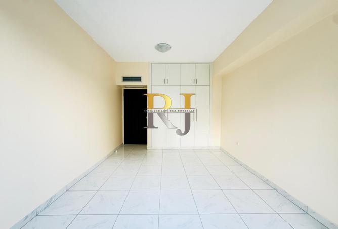 62866519 - Property Image 2