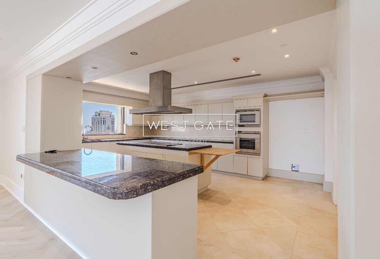 Luxury 4BR+Maids | Private Pool | 2 Kitchens | JBR photo 8