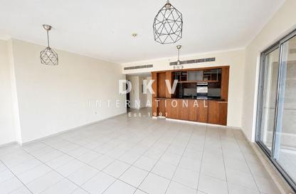 Apartment - 2 Bedrooms - 3 Bathrooms for sale in The Residences 8 - The Residences - Downtown Dubai - Dubai