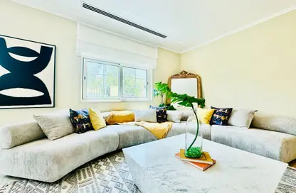 Villa - 3 Bedrooms - 5 Bathrooms for rent in District 7 - Jumeirah Park - Dubai Villa - 3 Bedrooms - 5 Bathrooms for rent in District 7 - Jumeirah Park - Dubai
