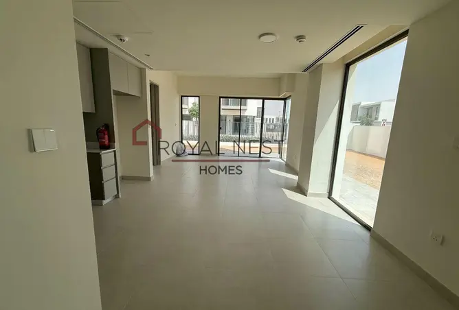 87451005 - Property Image 2