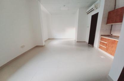 Apartment - Studio - 1 Bathroom for rent in Fire Station Road - Muwaileh - Sharjah
