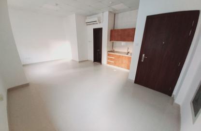 Apartment - Studio - 1 Bathroom for rent in Fire Station Road - Muwaileh - Sharjah