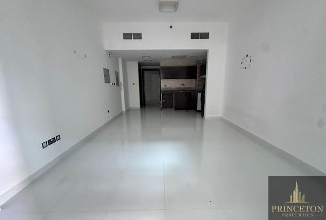 136100643 - Property Image 3