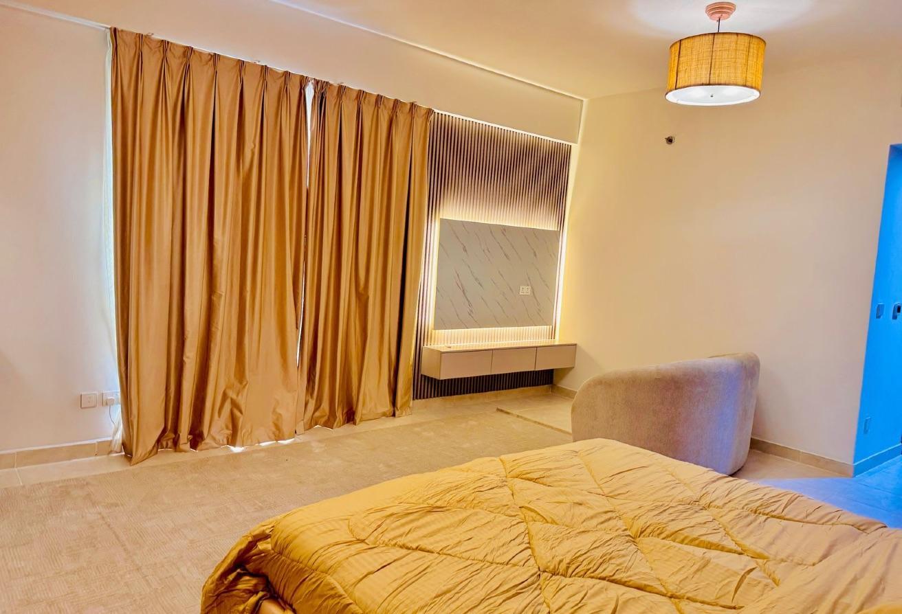 Fully Furnished 3BR + Maid | High Floor | Spacious photo 6