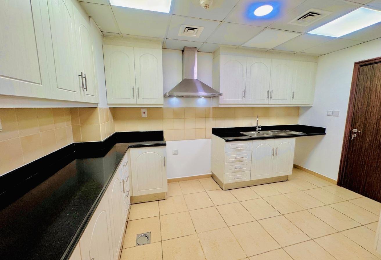 Fully Furnished 3BR + Maid | High Floor | Spacious photo 12