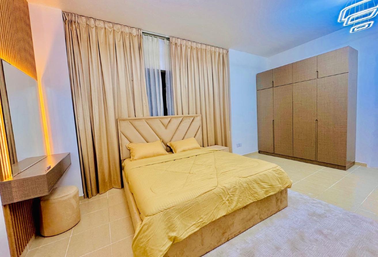 Fully Furnished 3BR + Maid | High Floor | Spacious photo 4