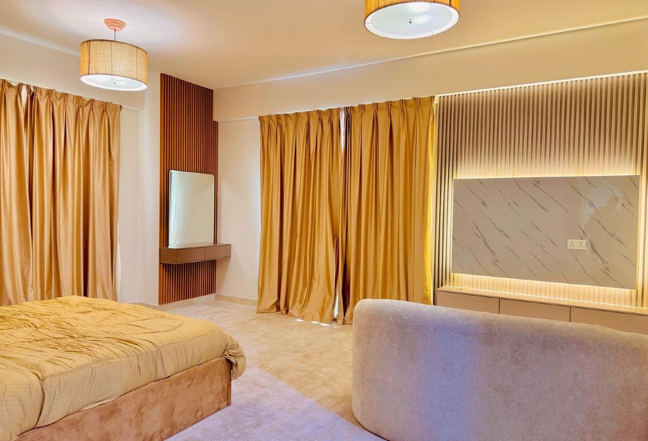 Fully Furnished 3BR + Maid | High Floor | Spacious photo 8