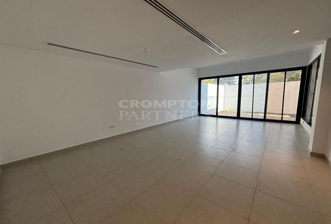 56940264 - Property Image 2