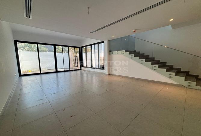 56940264 - Property Main Image