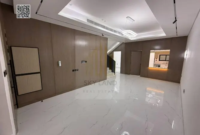 157790108 - Property Image 2