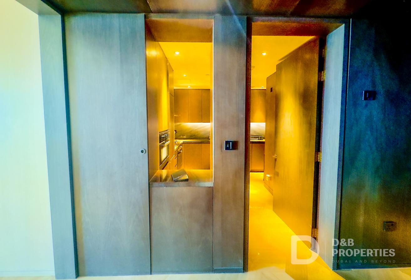 Marina Skyline View | Fully Furnished | Vacant photo 13