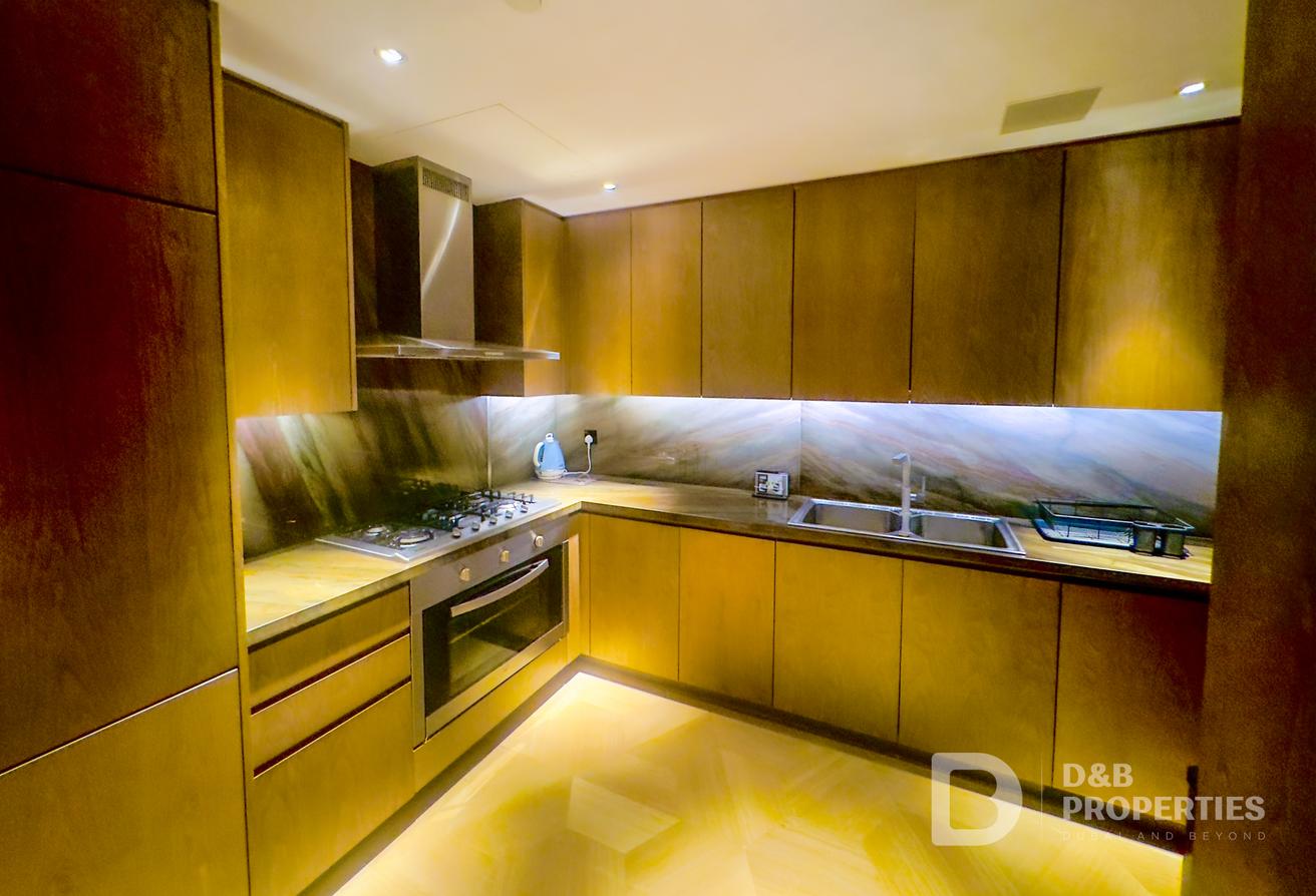 Marina Skyline View | Fully Furnished | Vacant photo 14