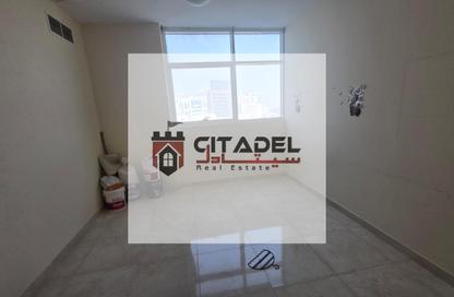 Apartment - 1 - 2 for rent in Al Majaz 2 - Al Majaz - Sharjah