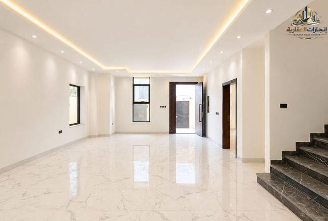 105111688 - Property Image 3