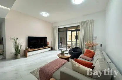 Apartment - 3 Bedrooms - 3 Bathrooms for rent in Al Ghaf 3 - Al Ghaf - Greens - Dubai