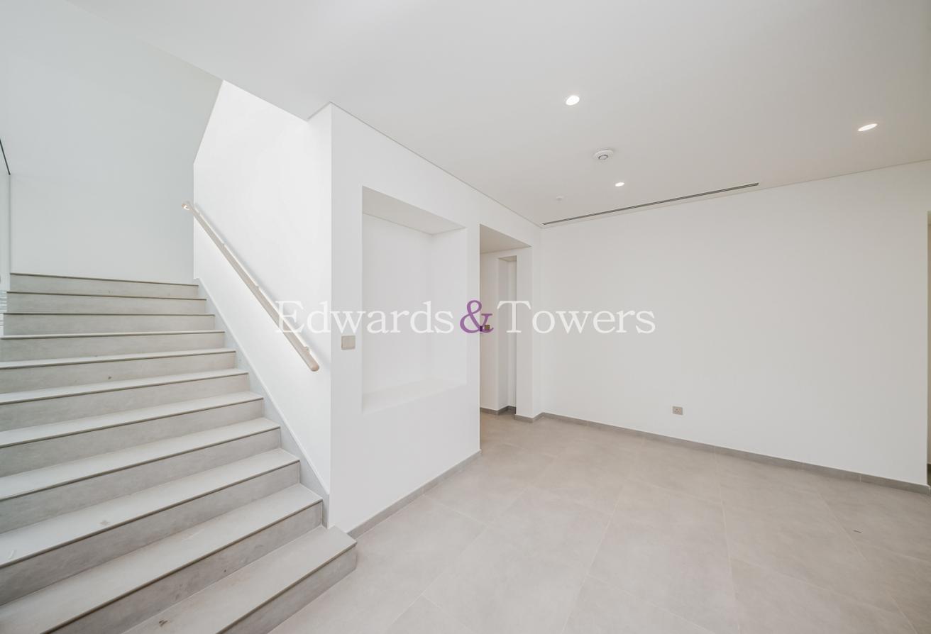 Luxury 5 Bed + Maid | Type C1| Premium Villa photo 10
