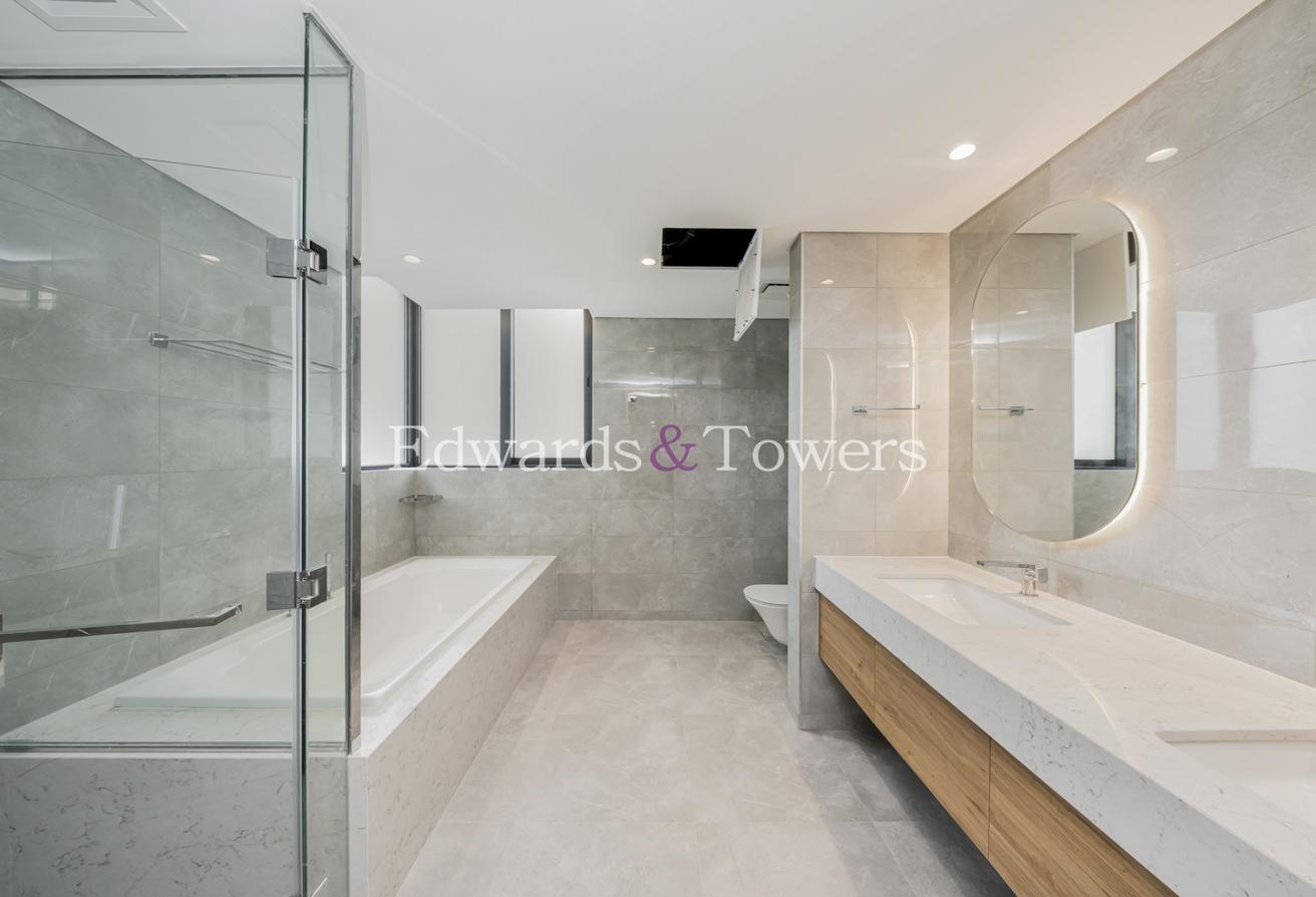 Luxury 5 Bed + Maid | Type C1| Premium Villa photo 24