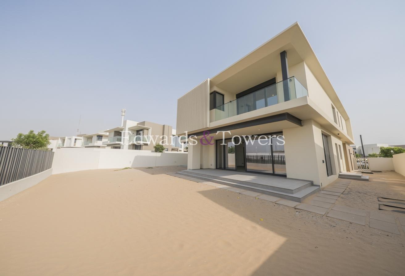Luxury 5 Bed + Maid | Type C1| Premium Villa photo 28