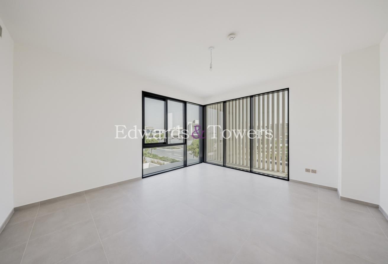 Luxury 5 Bed + Maid | Type C1| Premium Villa photo 9