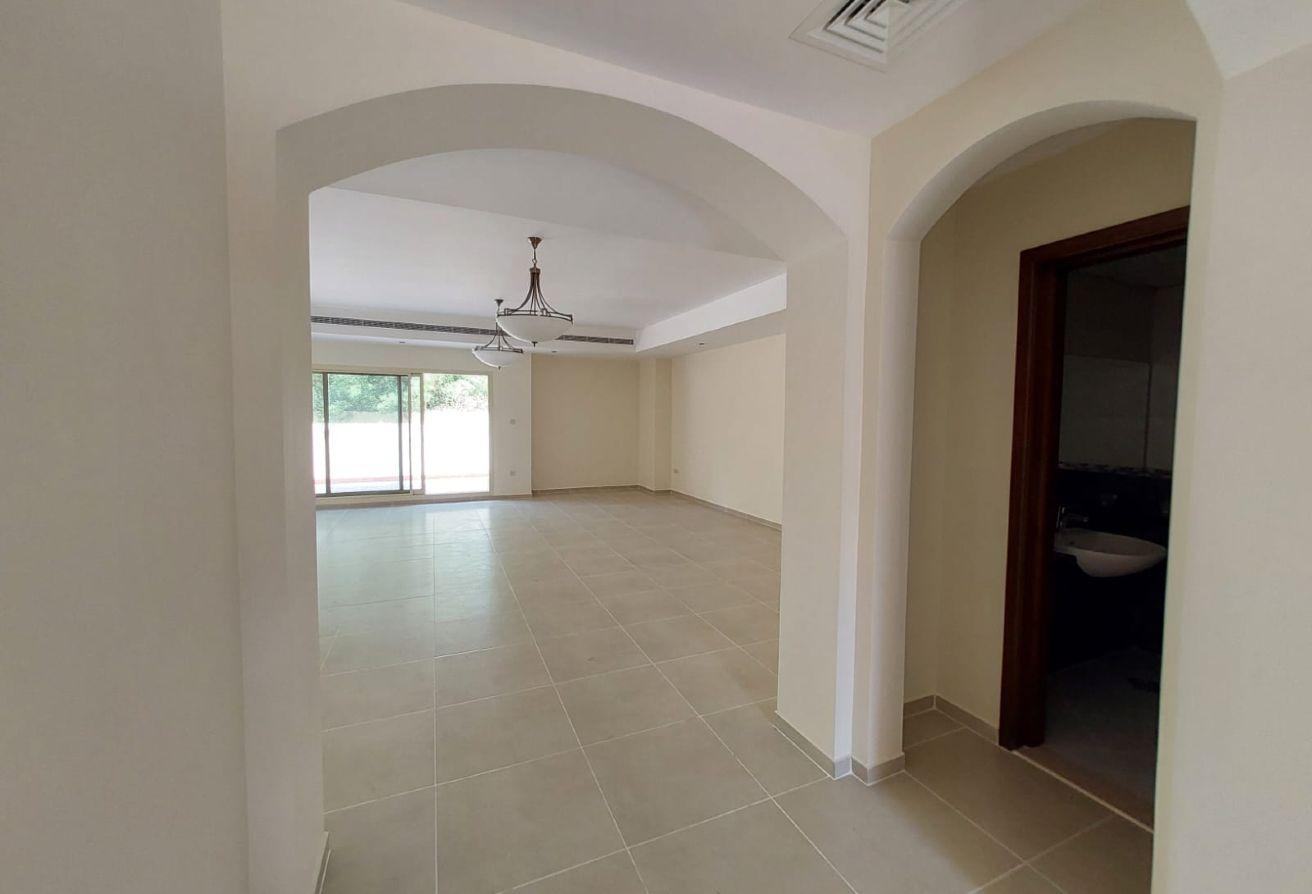 TOWNHOUSE VILLA WITH MAIDS ROOM AND GARDEN SPACE photo 11