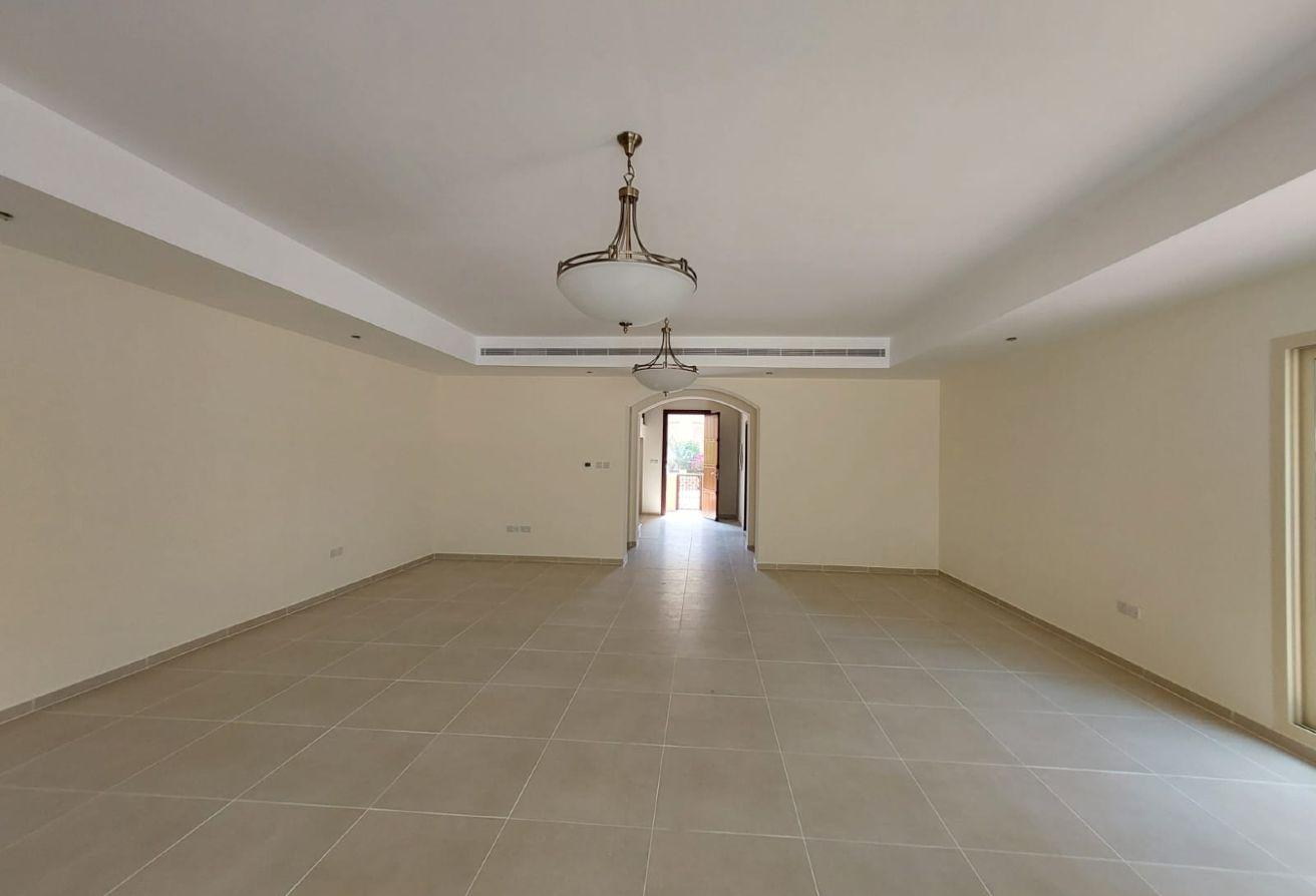TOWNHOUSE VILLA WITH MAIDS ROOM AND GARDEN SPACE photo 5