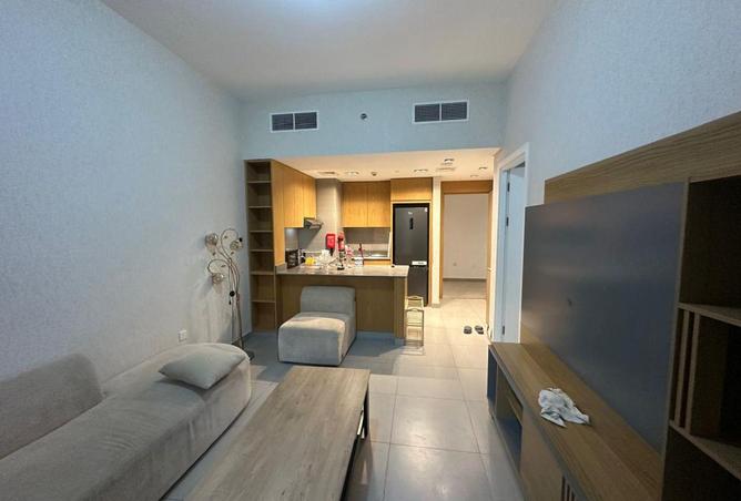 2P77B08YQWe - Property Image 2