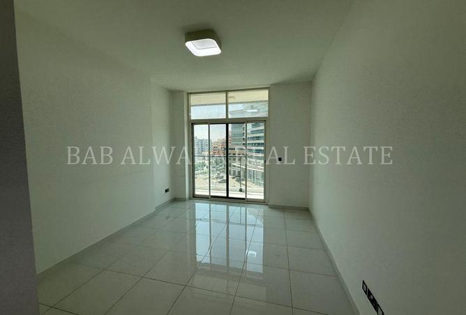 68674843 - صورة العقار 3