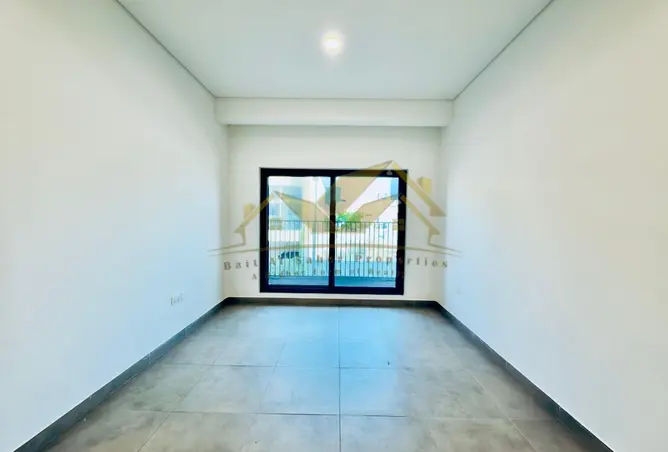 163708405 - Property Image 3