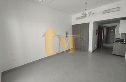 Apartment - 1 Bedroom - 1 Bathroom for rent in International City Phase 2 - Al Warsan 4 - Al Warsan - Dubai