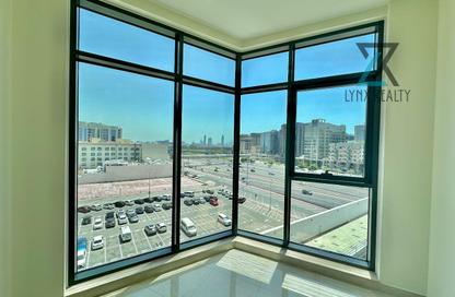 Apartment - 2 Bedrooms - 3 Bathrooms for rent in Airport Road Area - Al Garhoud - Dubai