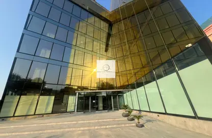 Retail - Studio - 2 Bathrooms for rent in Golden Gate - Oud Metha - Bur Dubai - Dubai