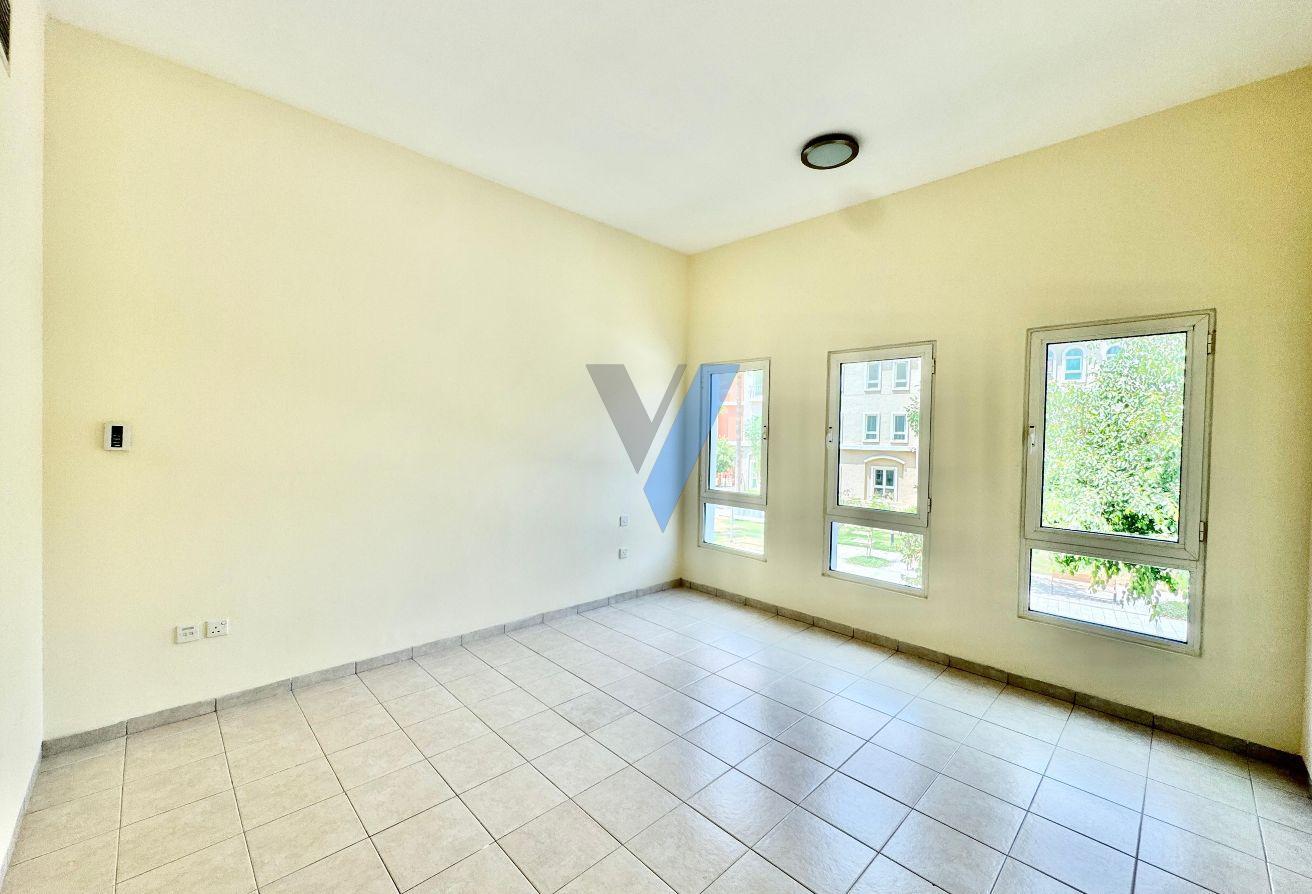 Vacant | Balcony | 2Bed+Store| Walkable to Metro. photo 7