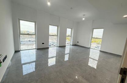 Apartment - 2 Bedrooms - 2 Bathrooms for rent in Shabiya 9 - Shabiya - Mussafah - Abu Dhabi
