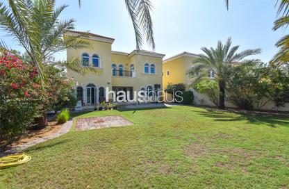 Villa - 3 Bedrooms - 4 Bathrooms for rent in District 5 - Jumeirah Park - Dubai