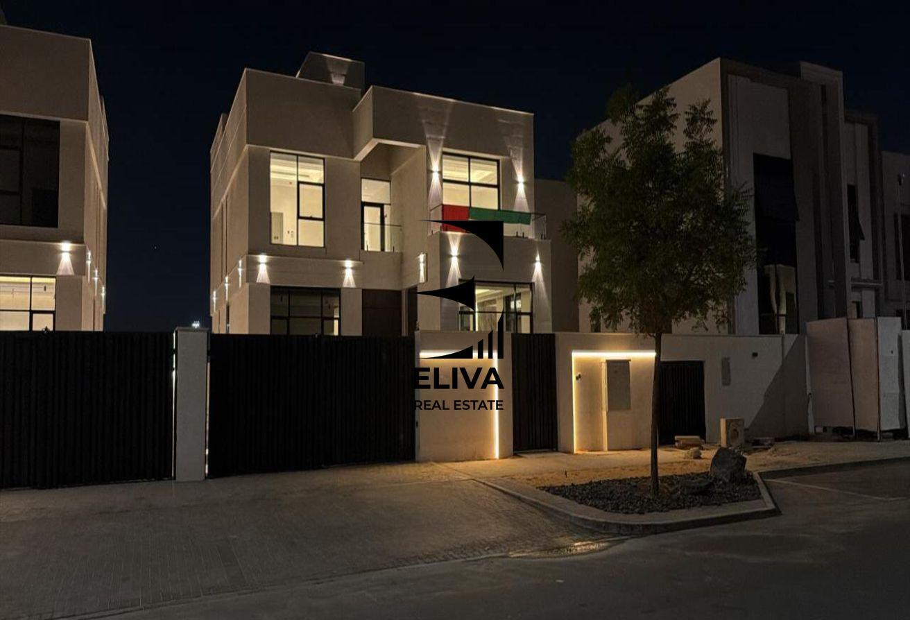 Single Row | Move In Ready | Luxury Premium Finish