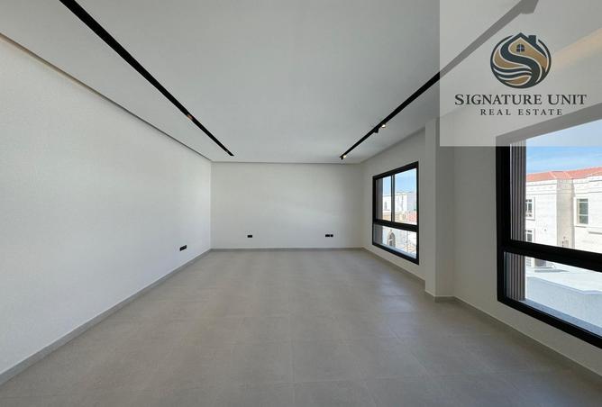 73875273 - Property Image 3