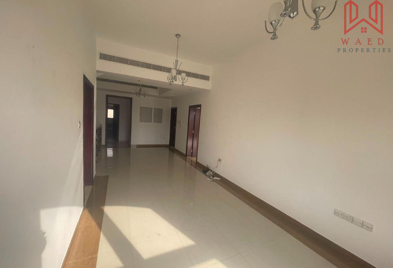 Modern 5BR Villa | Private Garden | Shared Pool photo 6